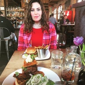 Meet your Posher, Danielle